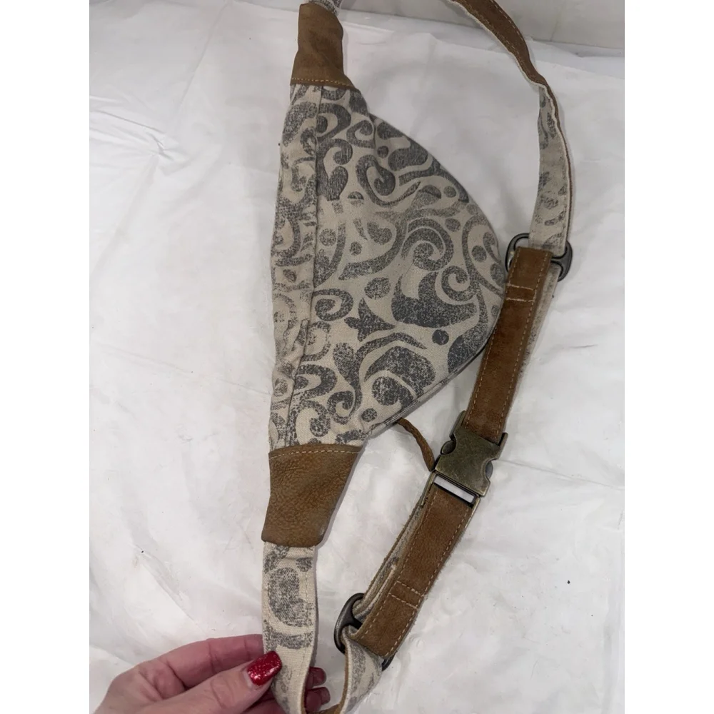 myra bag